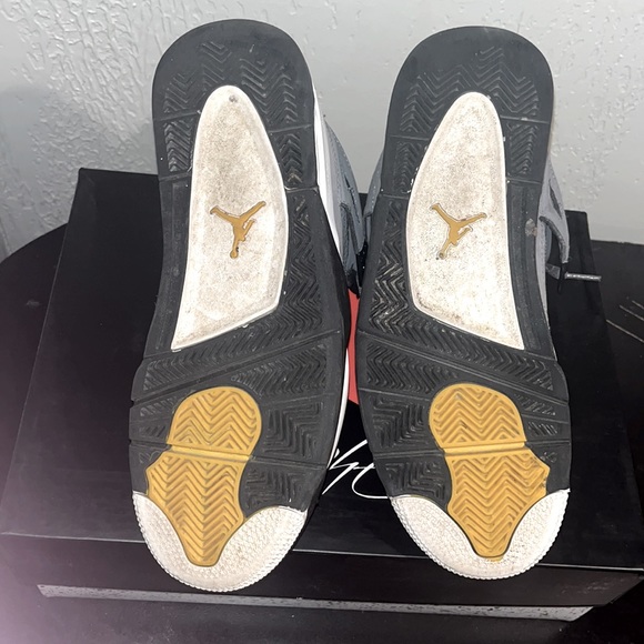 Jordan 4 Cool Grey - Picture 5 of 8